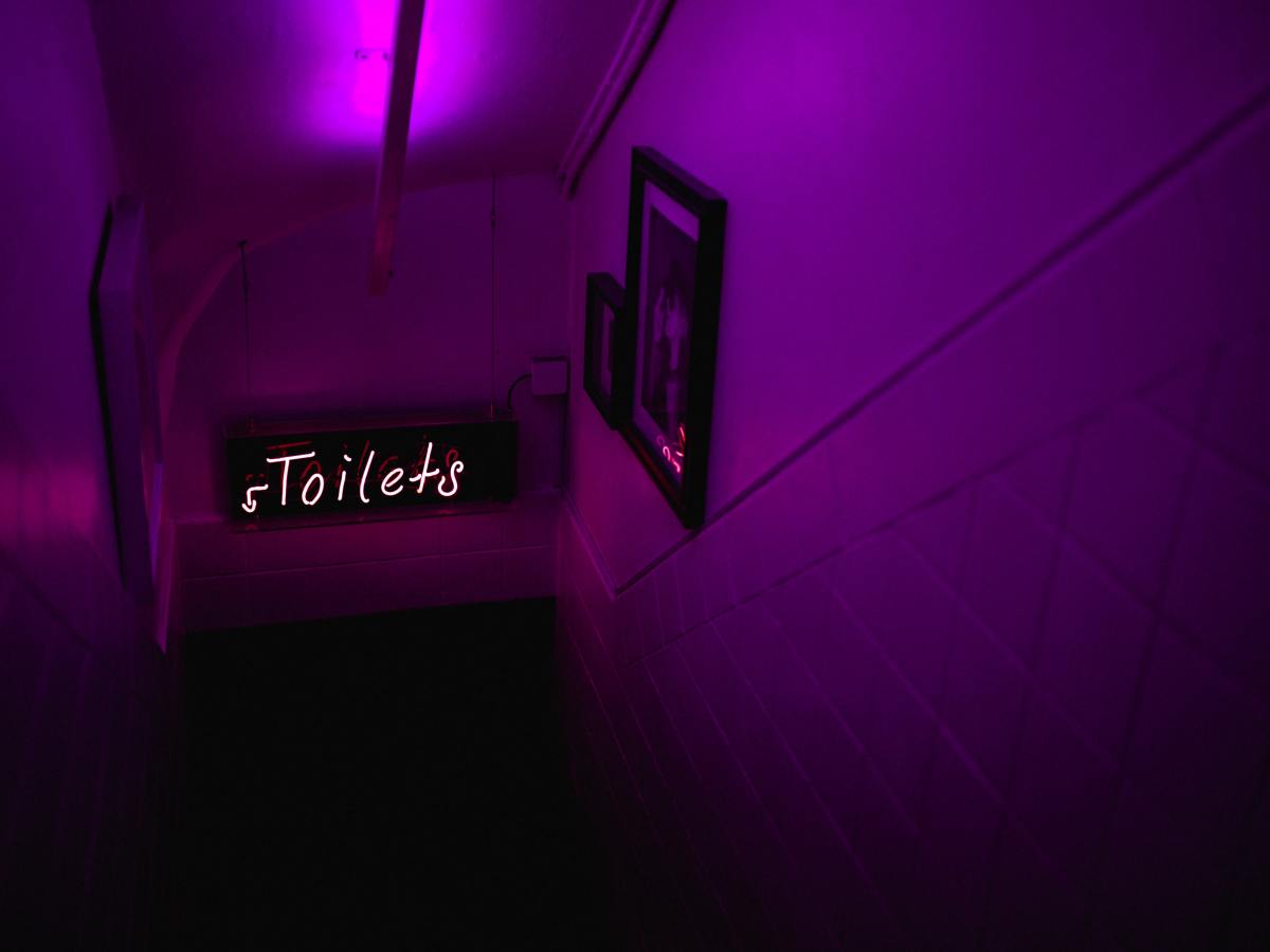 I miss crying in public&nbsp;toilets